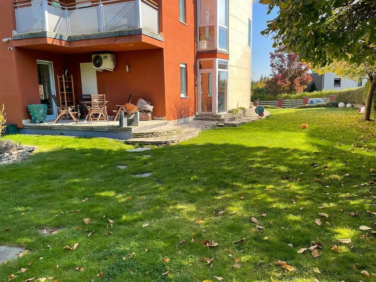 Rosehill Garden Family Villa With A Great Budapest View Hungary